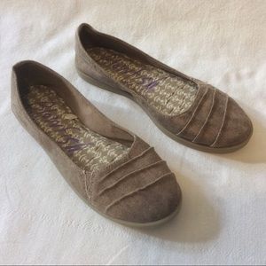 Blowfish canvas flats - size 7 1/2 Wide